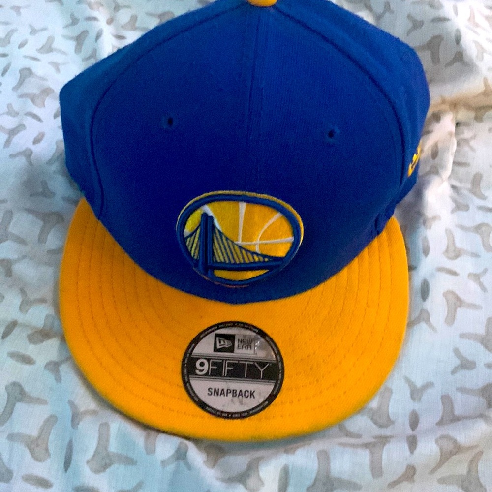 i’m selling my hat